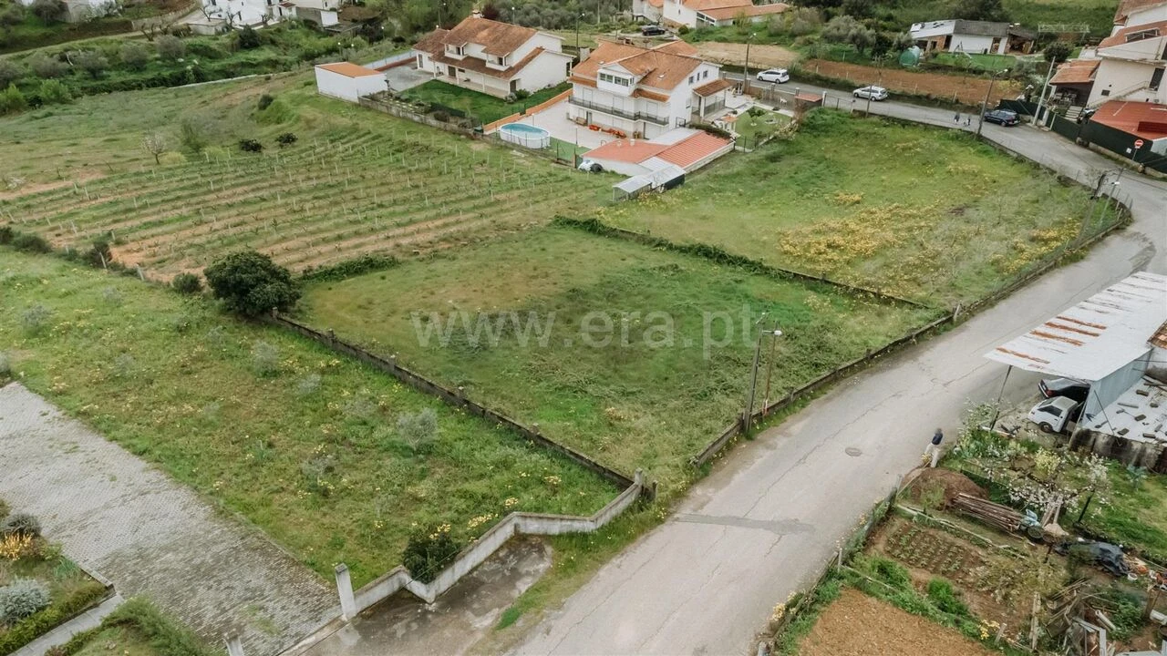 Terreno para Venda em Peso e Vales do Rio Foto 1