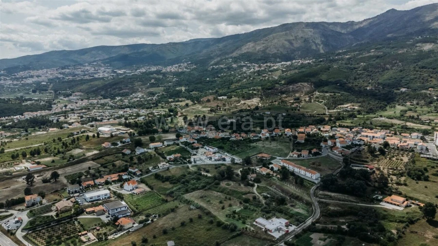 Terreno para Venda em Teixoso e Sarzedo Foto 8