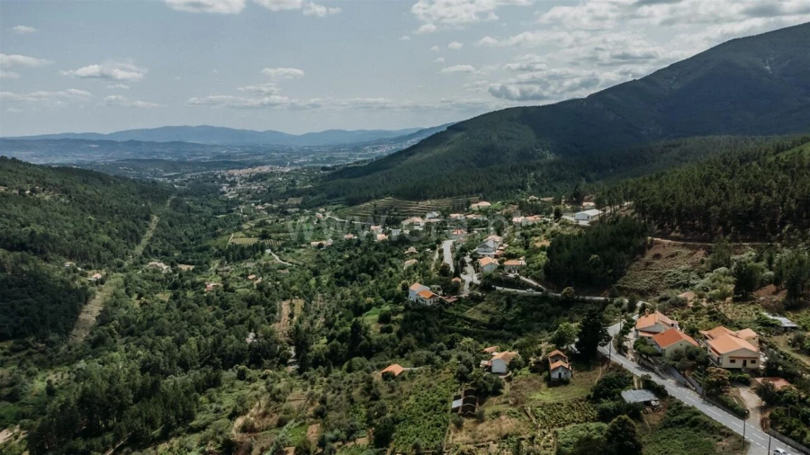 Moradia T2 para Venda em Teixoso e Sarzedo Foto 2