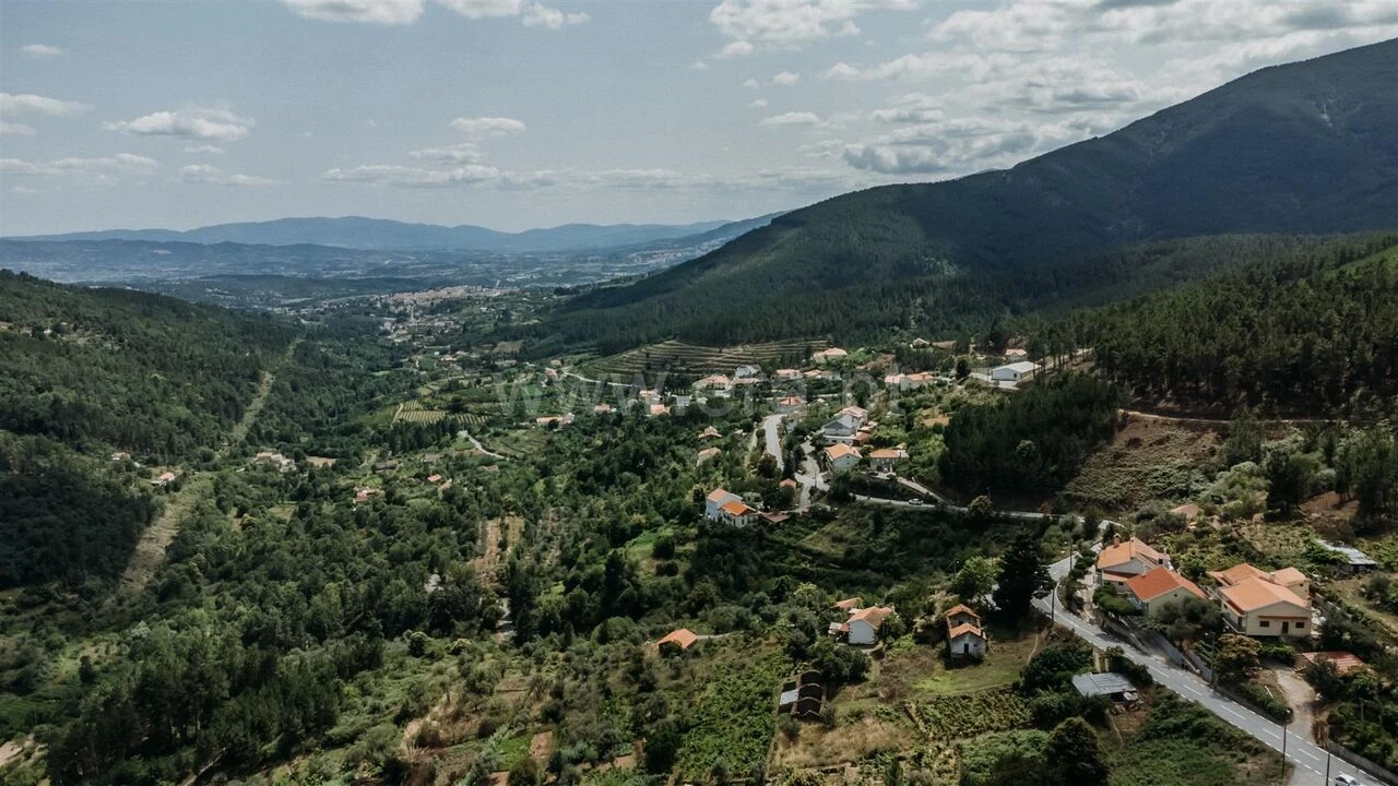 Moradia T2 para Venda em Teixoso e Sarzedo Foto 2