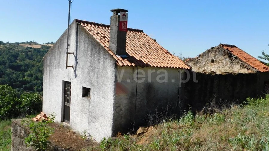 Moradia T2 para Venda em Teixoso e Sarzedo