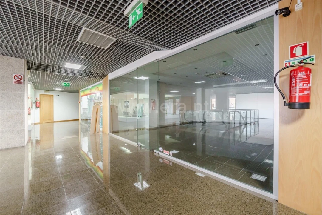 Loja para Venda em Covilhã e Canhoso Foto 5