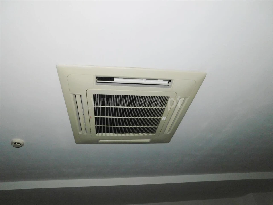 Loja para Venda em Covilhã e Canhoso Foto 4