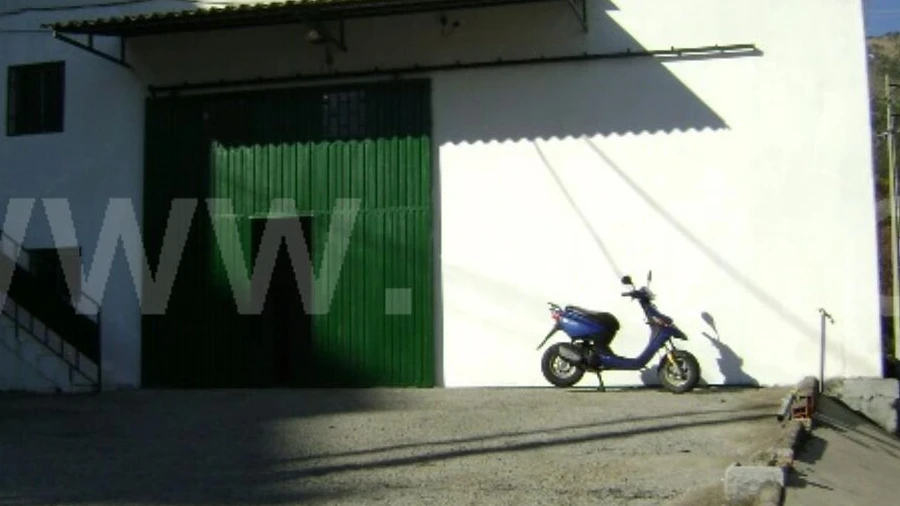 Armazém para Venda em Covilhã e Canhoso
