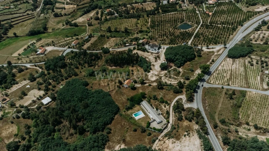 Terreno para Venda em Teixoso e Sarzedo Foto 12