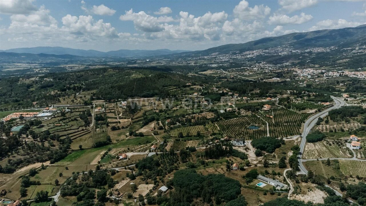 Terreno para Venda em Teixoso e Sarzedo Foto 11