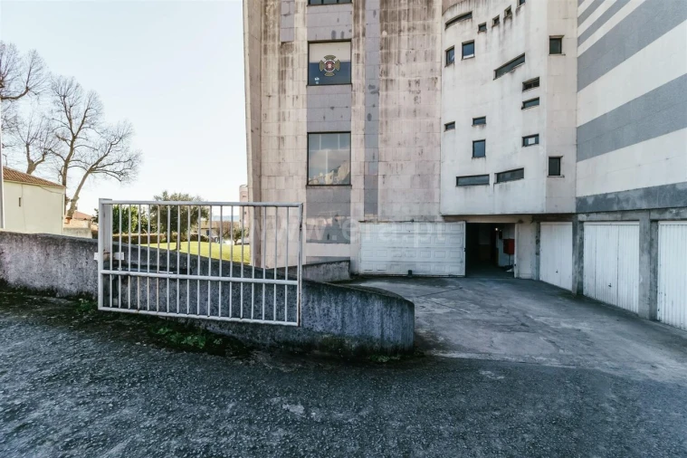 Garagem para Venda em Covilhã e Canhoso Foto 3