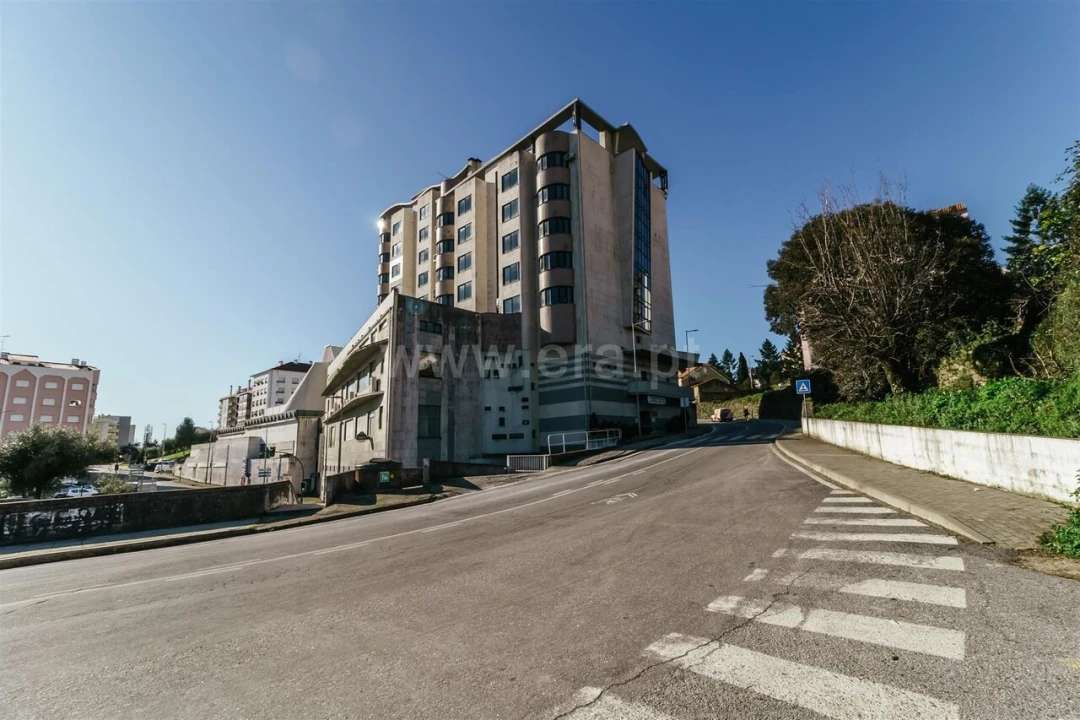 Garagem para Venda em Covilhã e Canhoso Foto 1