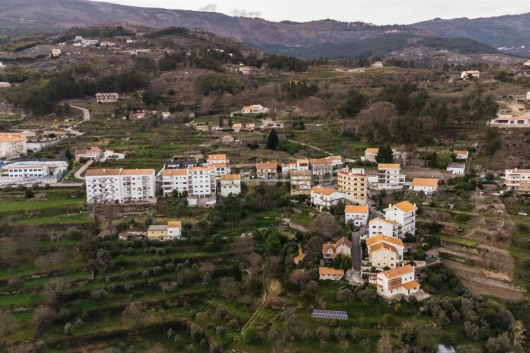 Terreno para Venda em Covilhã e Canhoso Foto 6
