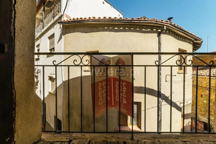 Moradia T2 para Venda em Casegas e Ourondo Foto 7