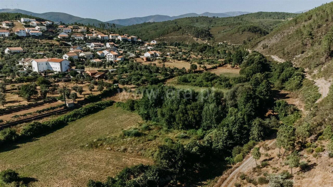 Moradia T2 para Venda em Casegas e Ourondo Foto 15