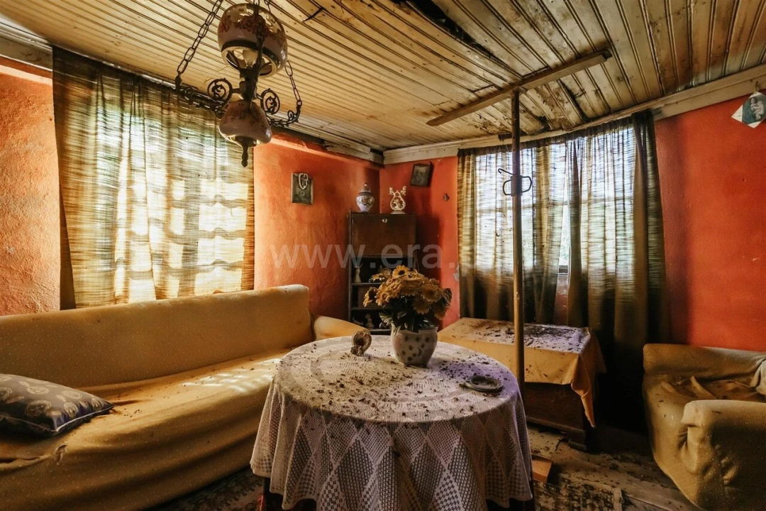 Moradia T1 para Venda em Casegas e Ourondo Foto 5