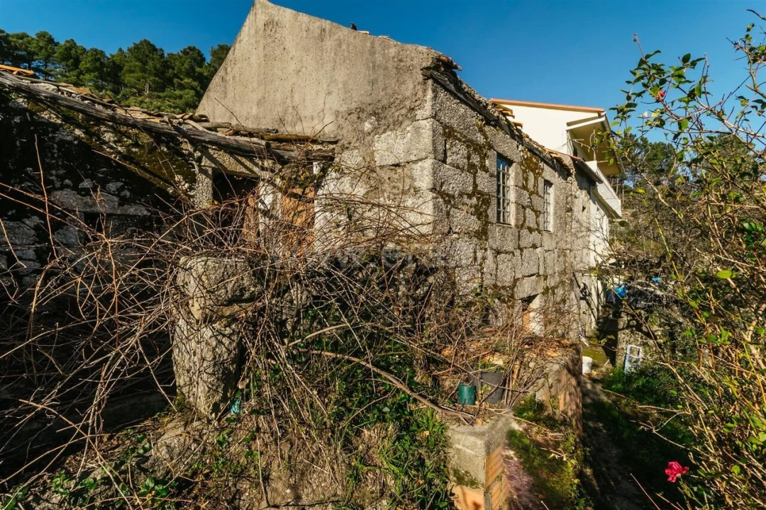 Terreno para Venda em Cantar-Galo e Vila do Carvalho Foto 17