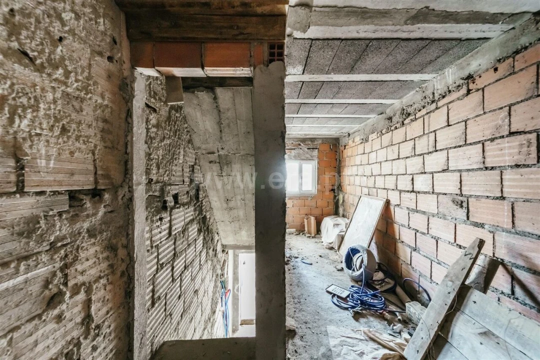 Moradia T1 para Venda em Teixoso e Sarzedo Foto 5