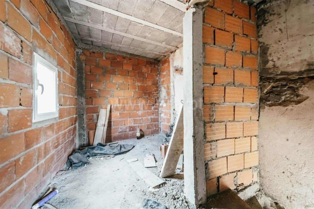 Moradia T1 para Venda em Teixoso e Sarzedo Foto 11