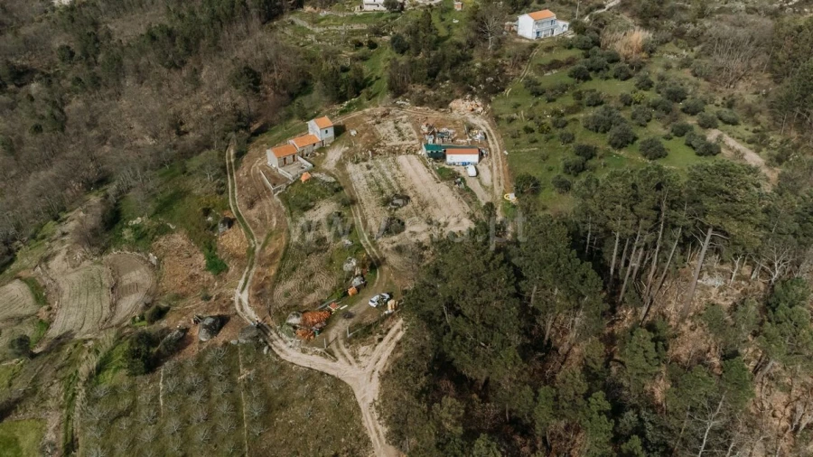 Quinta T1 para Venda em Teixoso e Sarzedo Foto 2