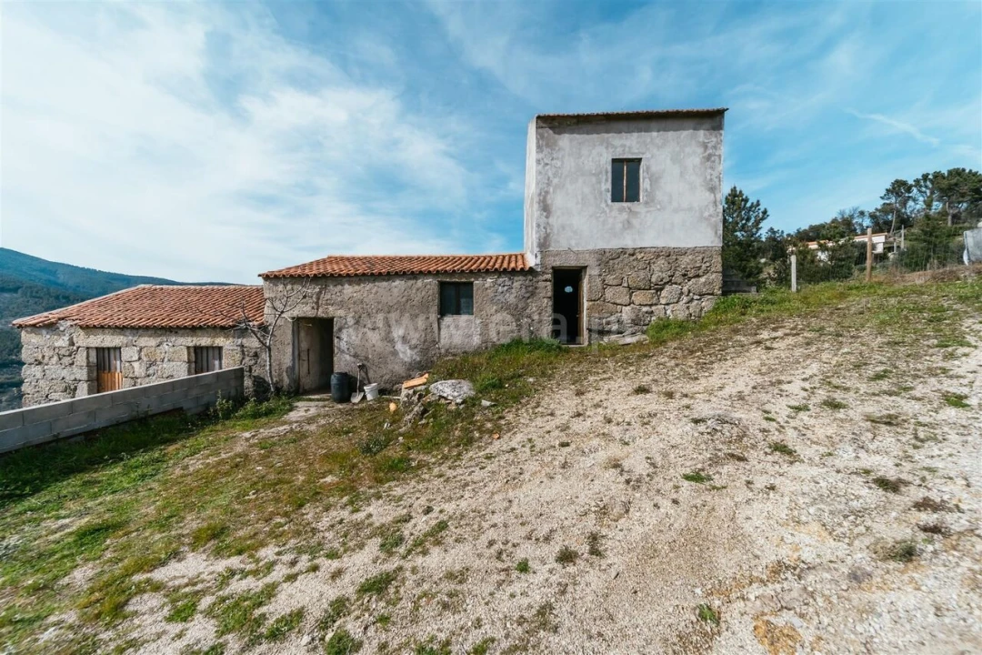 Quinta T1 para Venda em Teixoso e Sarzedo Foto 1