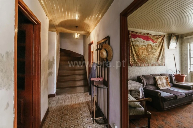 Moradia T5 para Venda em Casegas e Ourondo Foto 9