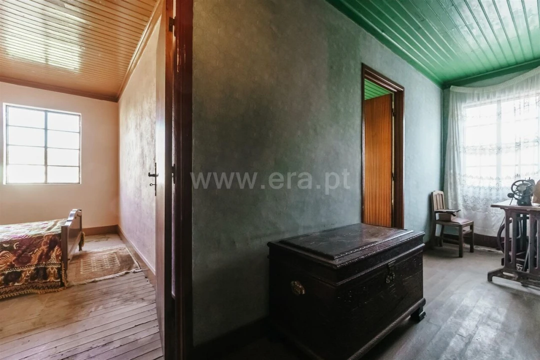 Moradia T5 para Venda em Casegas e Ourondo Foto 13