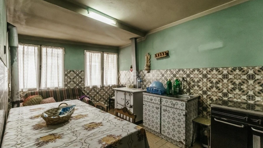 Moradia T5 para Venda em Casegas e Ourondo