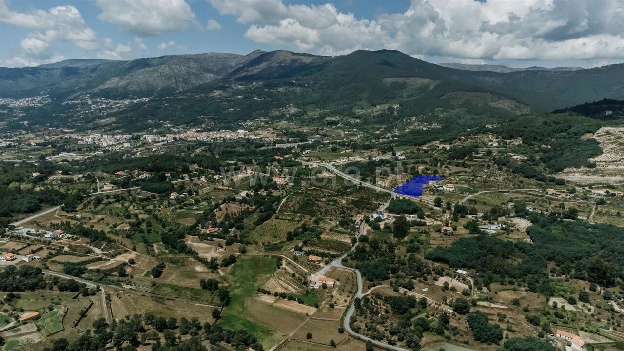 Terreno para Venda em Teixoso e Sarzedo Foto 9