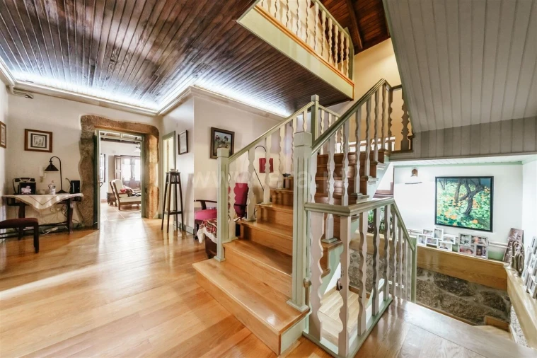 Moradia T7 para Venda em Teixoso e Sarzedo Foto 2