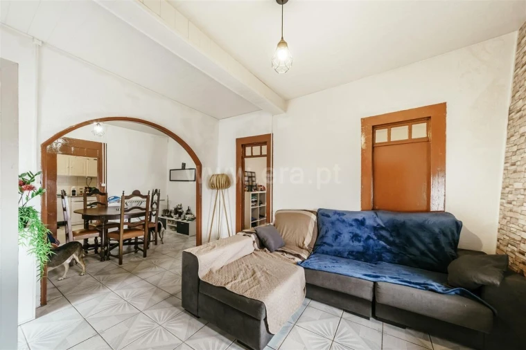 Moradia T6 para Venda em Cantar-Galo e Vila do Carvalho Foto 7