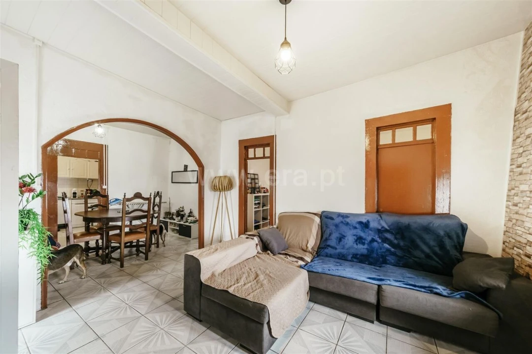 Moradia T6 para Venda em Cantar-Galo e Vila do Carvalho Foto 7