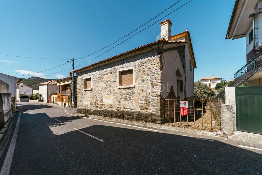 Moradia T4 para Venda em Casegas e Ourondo Foto 2