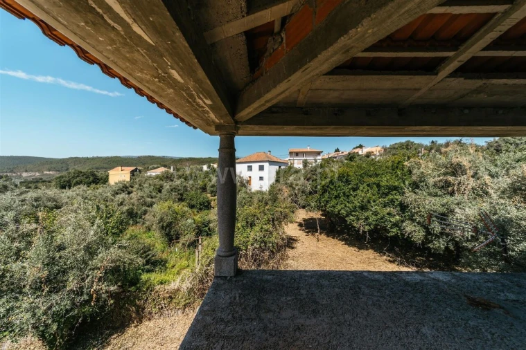 Moradia T4 para Venda em Casegas e Ourondo Foto 17