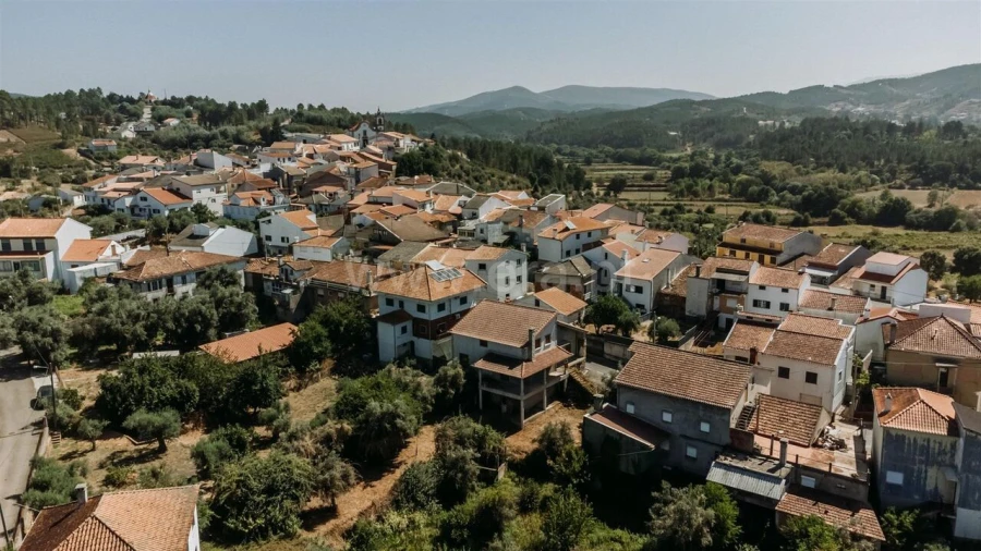 Moradia T4 para Venda em Casegas e Ourondo Foto 19