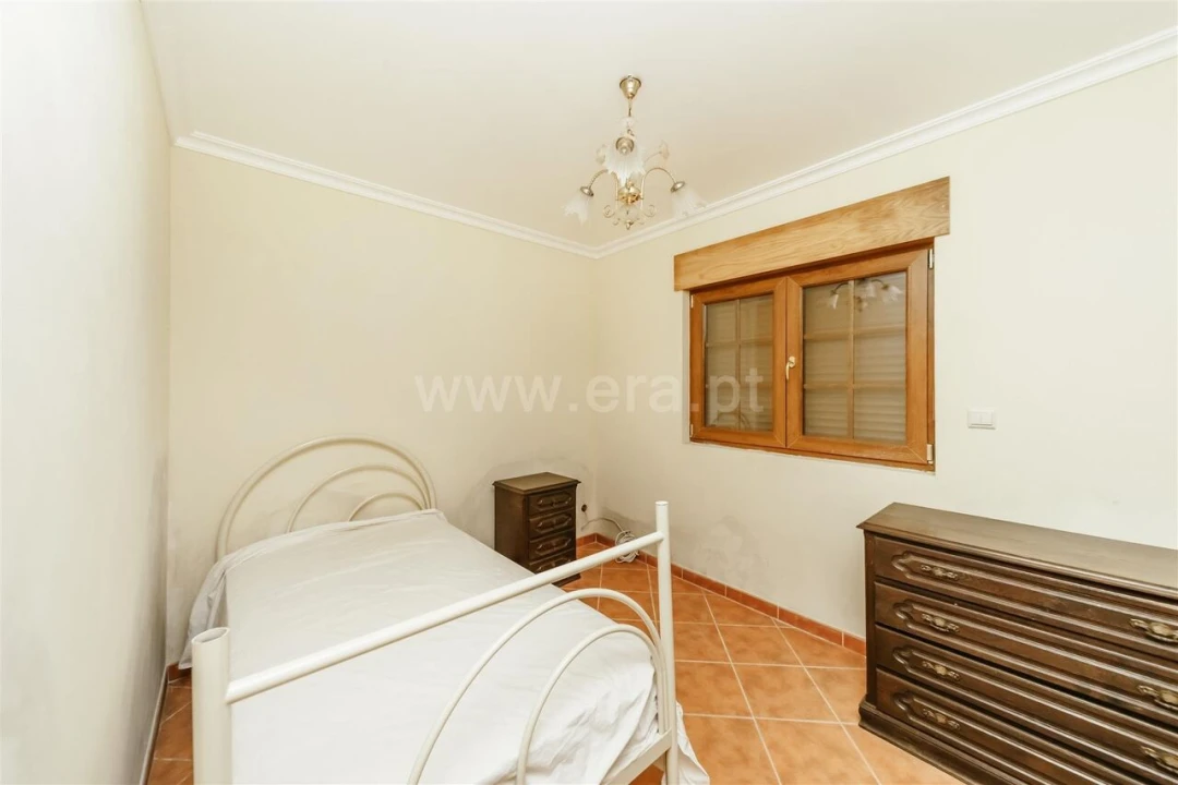 Moradia T4 para Venda em Casegas e Ourondo Foto 8