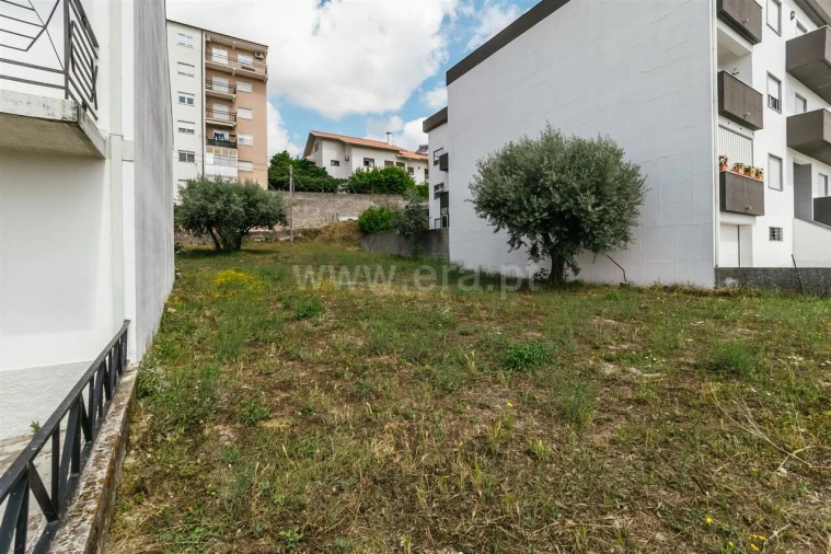 Terreno para Venda em Teixoso e Sarzedo Foto 6