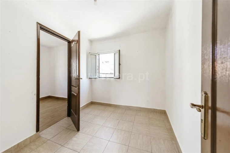 Moradia T2 para Venda em Vale de Prazeres e Mata da Rainha Foto 7