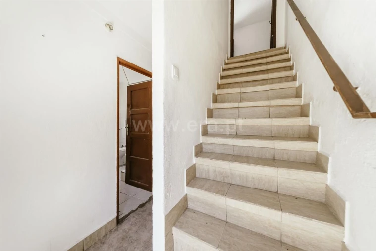 Moradia T2 para Venda em Vale de Prazeres e Mata da Rainha Foto 10