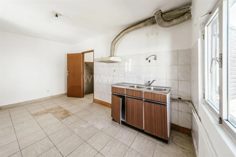 Moradia T2 para Venda em Vale de Prazeres e Mata da Rainha Foto 4