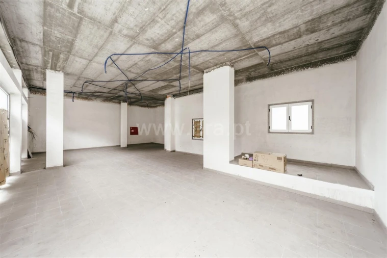 Loja para Venda em Fundão, Valverde, Donas, A. Joanes, A. Nova Cabo Foto 3