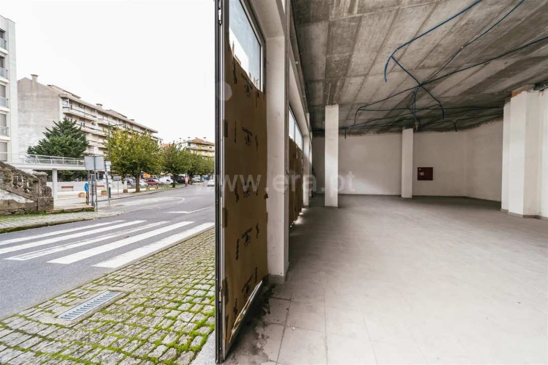 Loja para Venda em Fundão, Valverde, Donas, A. Joanes, A. Nova Cabo Foto 2