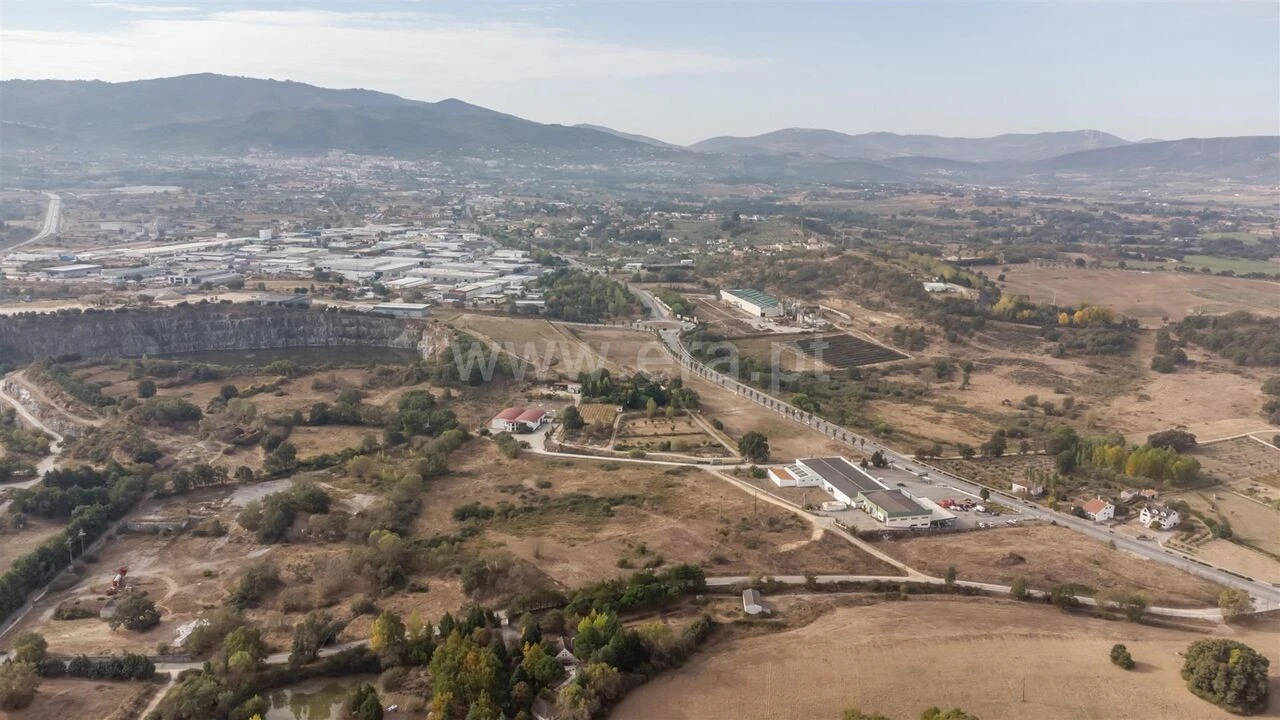 Terreno para Venda em Fundão, Valverde, Donas, A. Joanes, A. Nova Cabo Foto 3