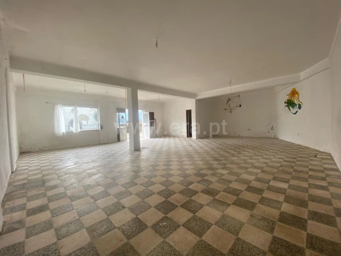 Loja para Arrendamento em Fundão, Valverde, Donas, A. Joanes, A. Nova Cabo Foto 3