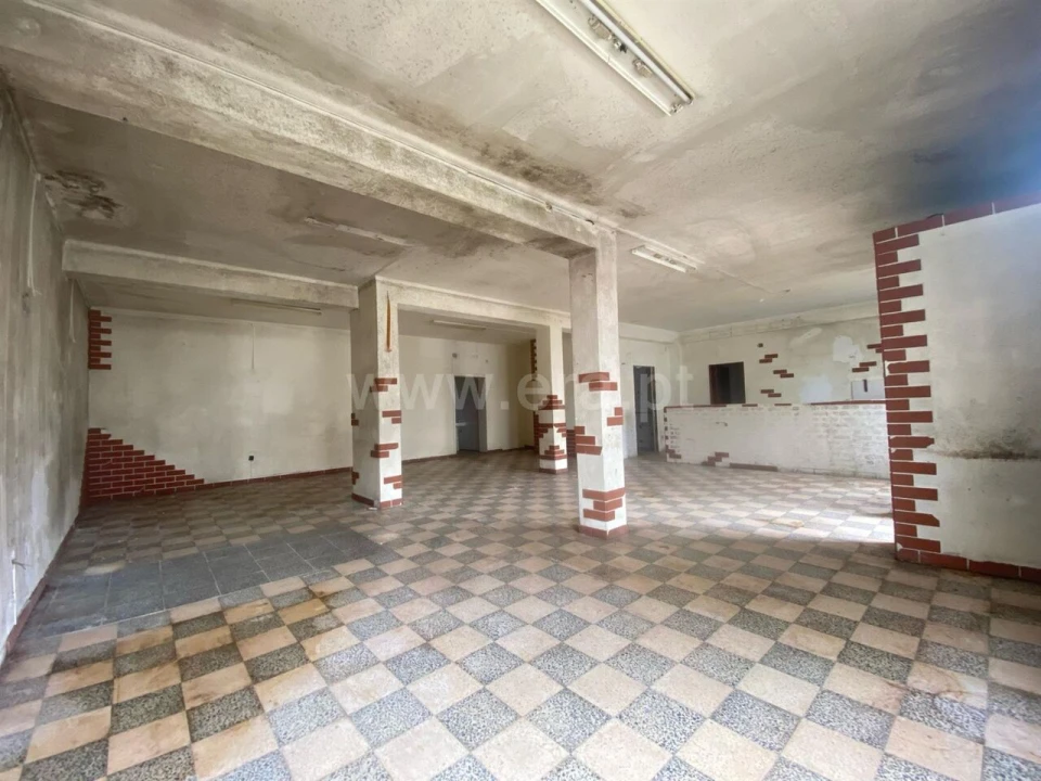 Loja para Arrendamento em Fundão, Valverde, Donas, A. Joanes, A. Nova Cabo Foto 2