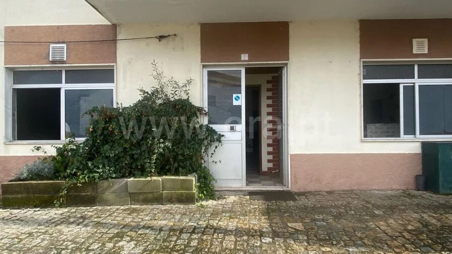 Loja para Arrendamento em Fundão, Valverde, Donas, A. Joanes, A. Nova Cabo