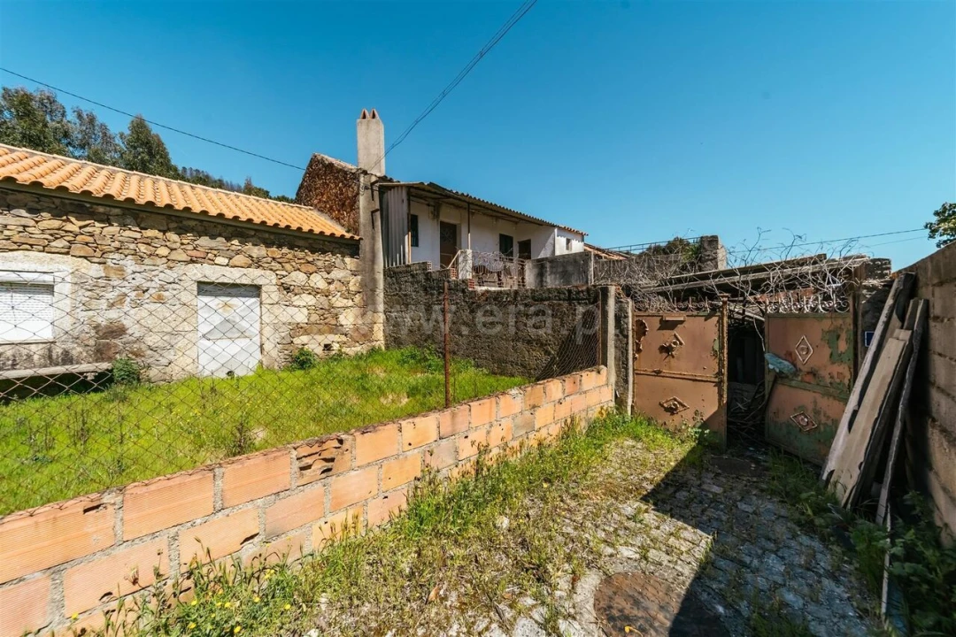 Moradia T2 para Venda em Vale de Prazeres e Mata da Rainha Foto 3