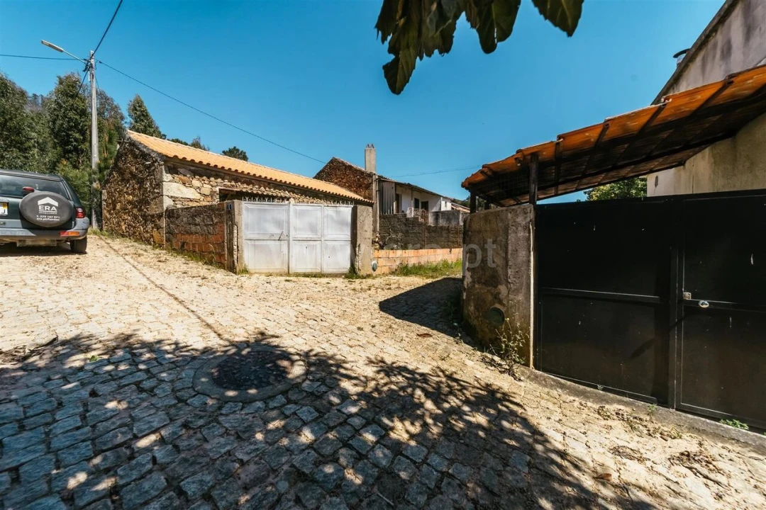 Moradia T2 para Venda em Vale de Prazeres e Mata da Rainha Foto 1