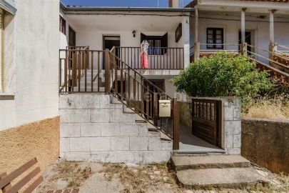 Moradia T2 para Venda em Vale de Prazeres e Mata da Rainha