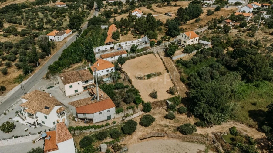 Terreno para Venda em Vale de Prazeres e Mata da Rainha Foto 19