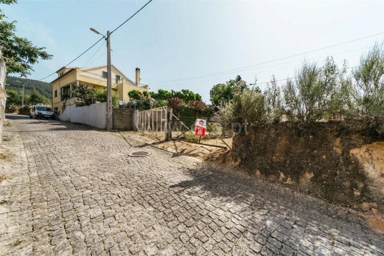 Terreno para Venda em Vale de Prazeres e Mata da Rainha Foto 5