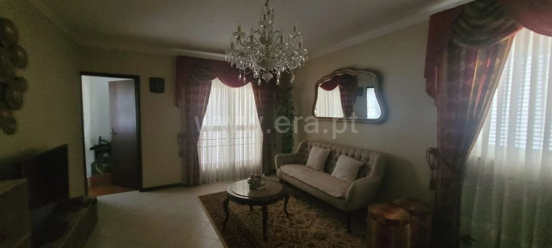 Moradia T5 para Venda em Póvoa de Atalaia e Atalaia do Campo Foto 4