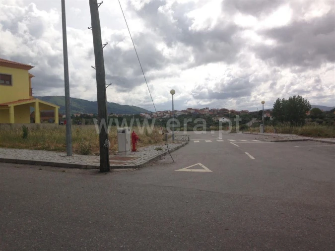 Terreno para Venda em Fundão, Valverde, Donas, A. Joanes, A. Nova Cabo Foto 2