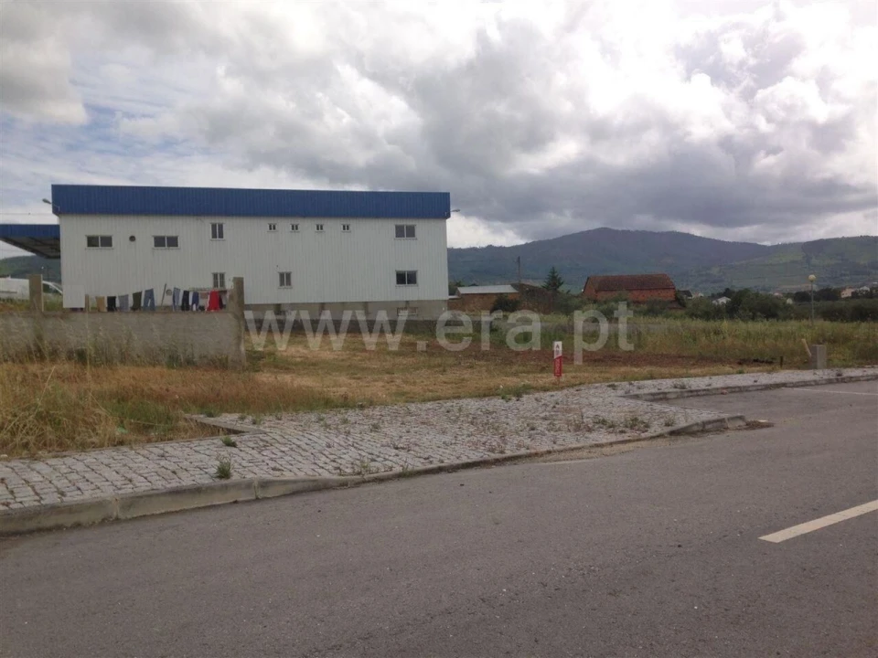 Terreno para Venda em Fundão, Valverde, Donas, A. Joanes, A. Nova Cabo Foto 1